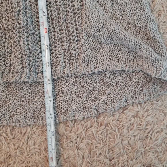 Sweater - Picture 5 of 8